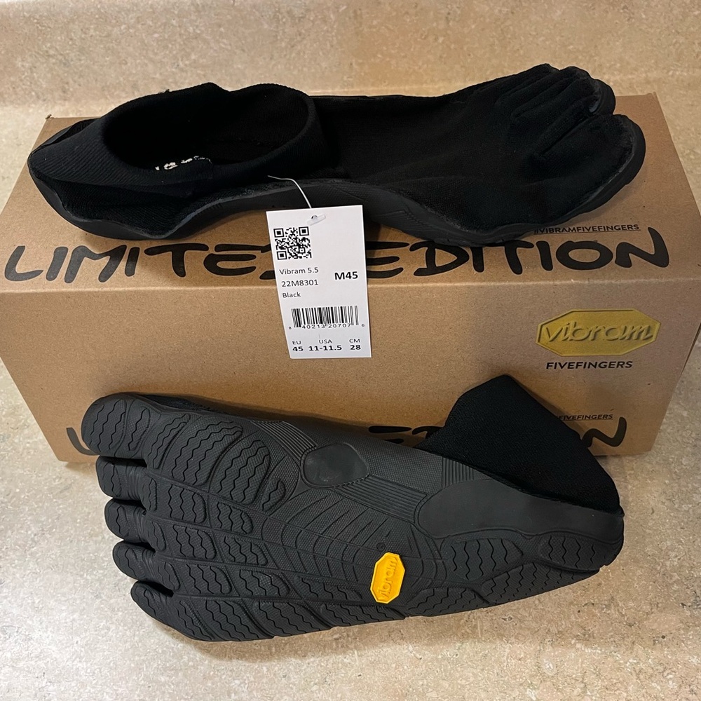 Vibram FiveFingers Black Footwear Box